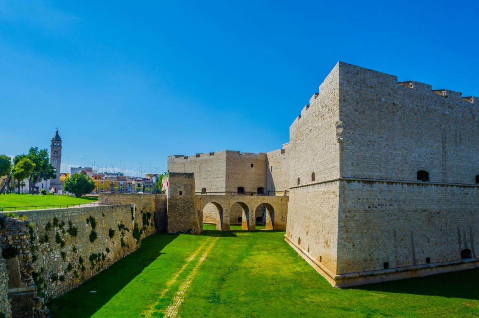 Centro Storico Redmood House A 5 Min Dal Mare, Wi-Fi, A/C E Netflix Daire Barletta Dış mekan fotoğraf